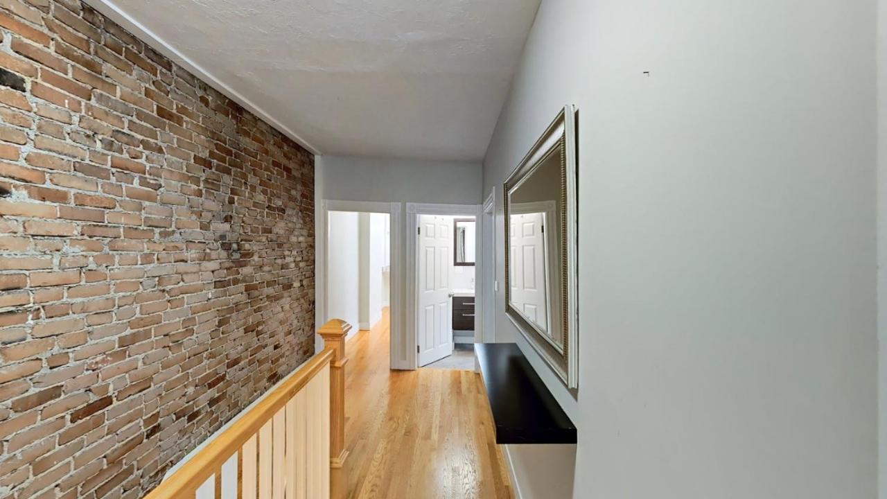 Renovated, 10 Min From The City ボストン エクステリア 写真