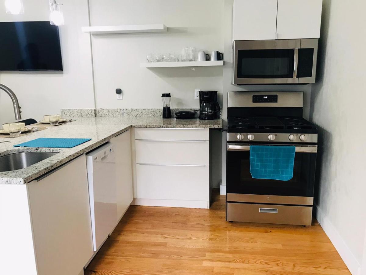 Renovated, 10 Min From The City ボストン エクステリア 写真