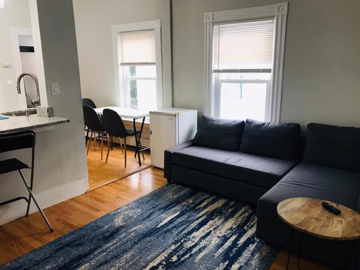 Renovated, 10 Min From The City ボストン エクステリア 写真