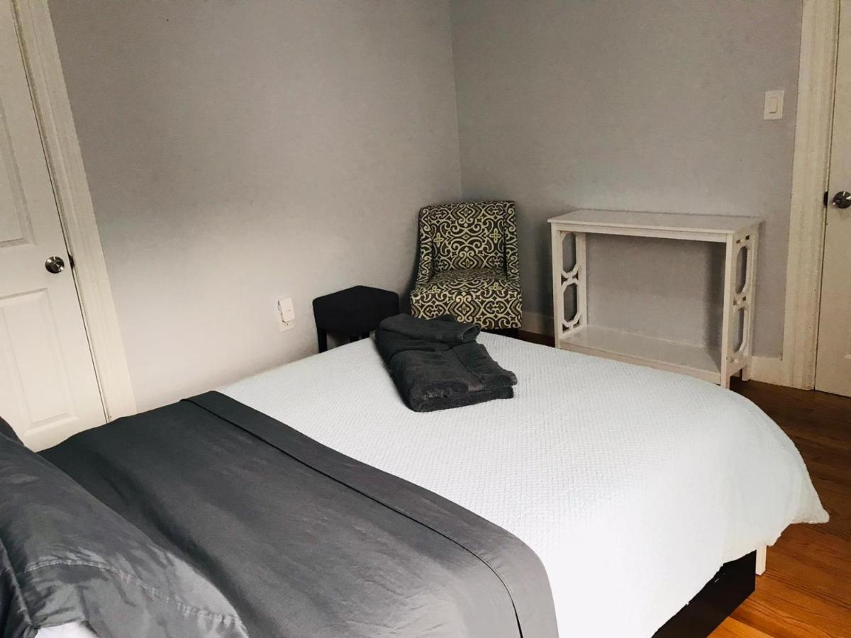 Renovated, 10 Min From The City ボストン エクステリア 写真