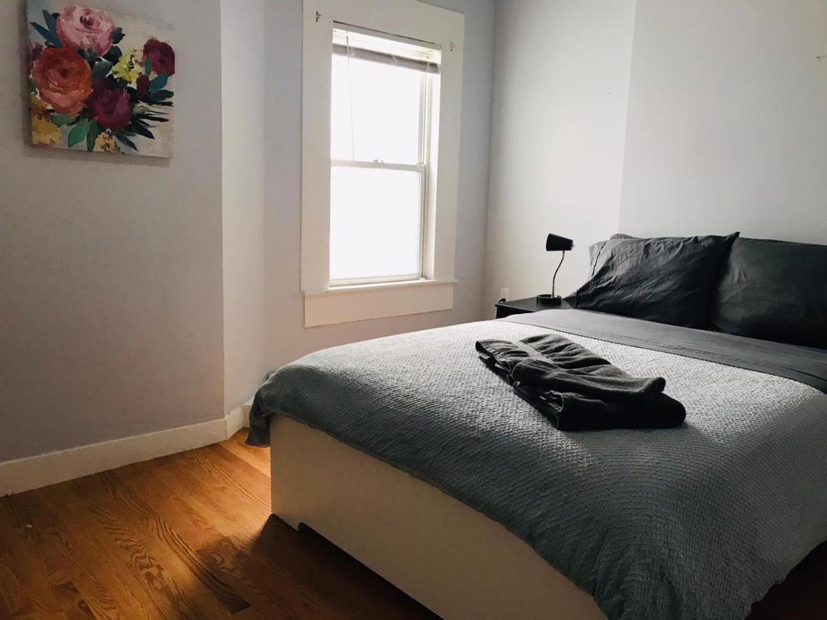 Renovated, 10 Min From The City ボストン エクステリア 写真